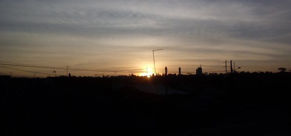 Fim de tarde na cidade de industrial de curitiba