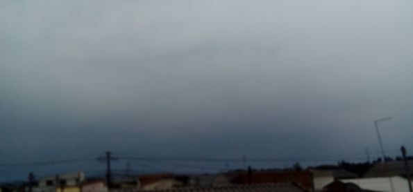 Nuvens carregada nesse Domingo na cidade indudtrial de curitiba