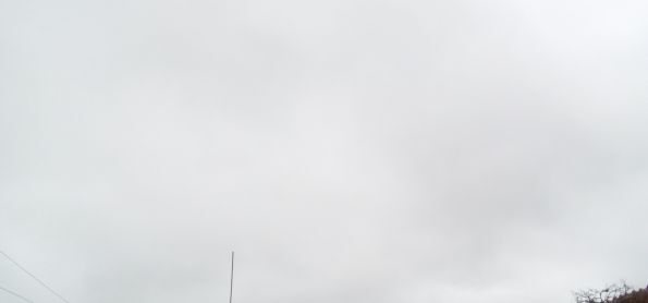 Fim de tarde de sabado nublado e fria em curitiba