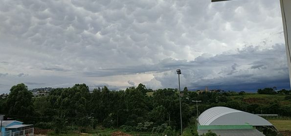 Nuvens Mammatus no céu de São Miguel do Oeste - SC