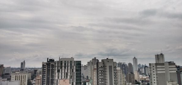 Manhã ar triste em Curitiba