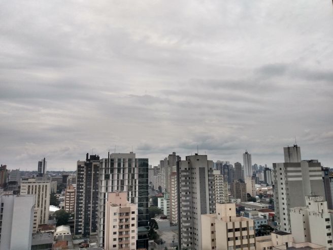Manhã ar triste em Curitiba
