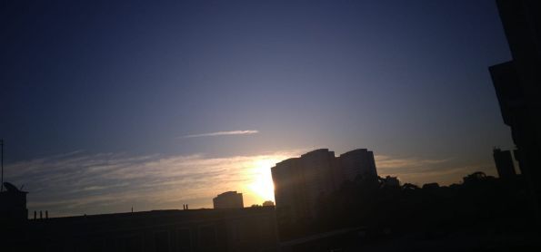 Nascer do sol da janela EM MAUÁ SP