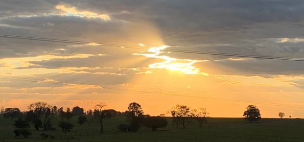 NASCER DO SOL, TRAZ UMA PAZ NO CORAÇÃO!