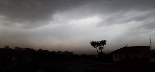Escureceu à tarde em Sorocaba