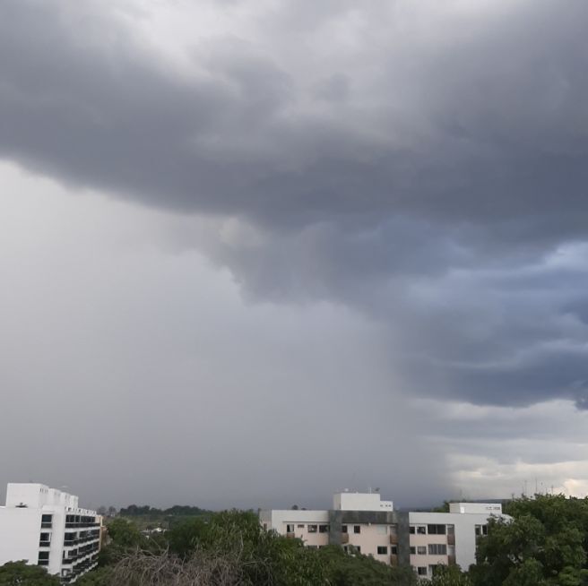 Última chuva de 2020 em Brasília